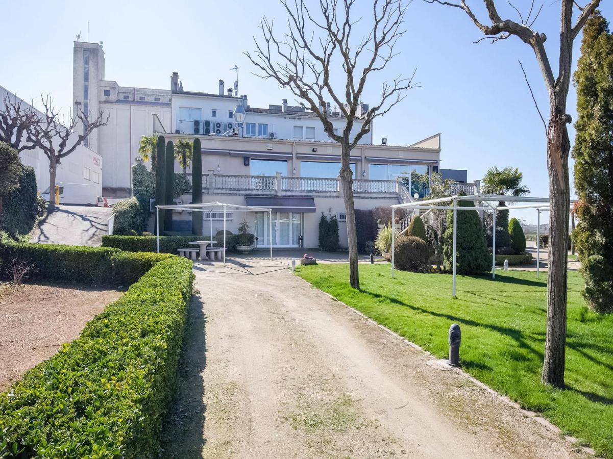 Hotel Restaurante Blanc I Negre 2 Agramunt Bagian luar foto