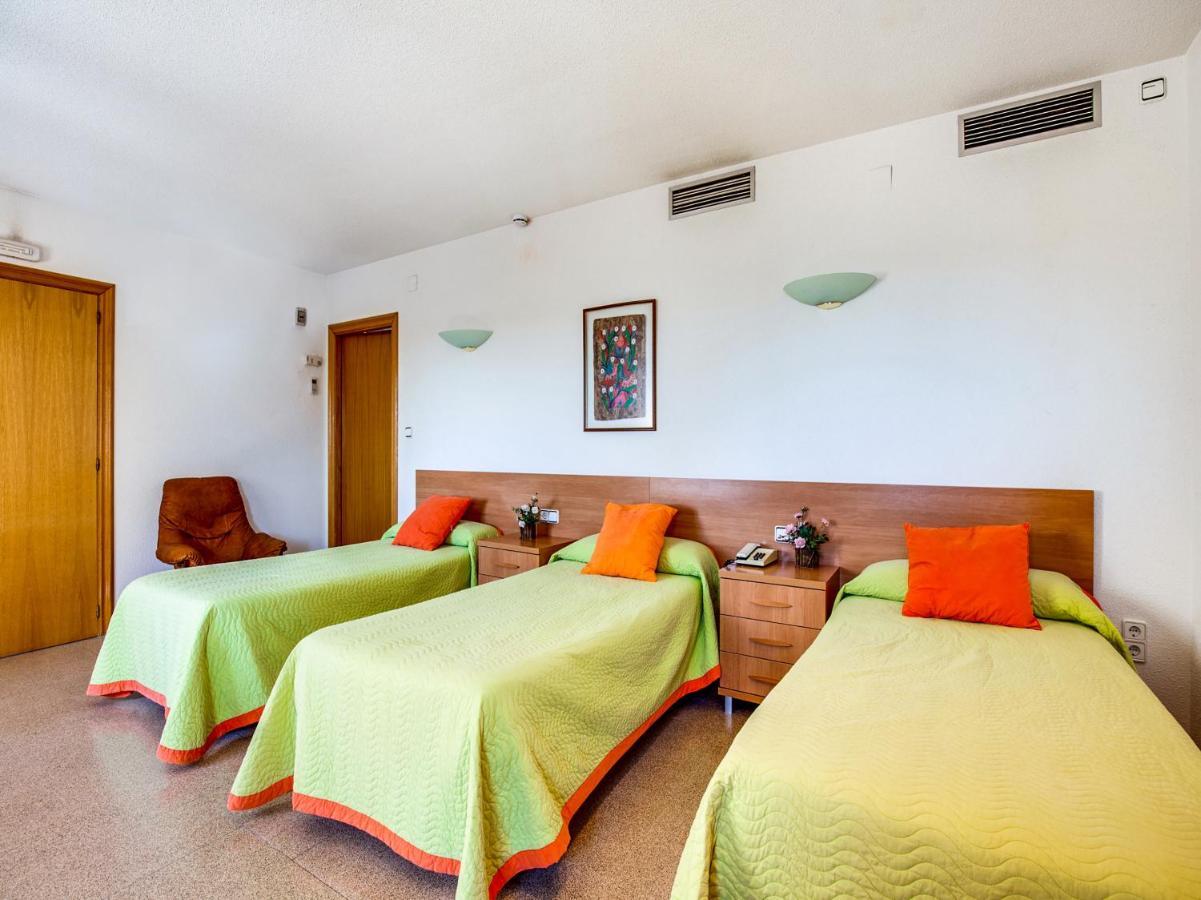 Hotel Restaurante Blanc I Negre 2 Agramunt Bagian luar foto